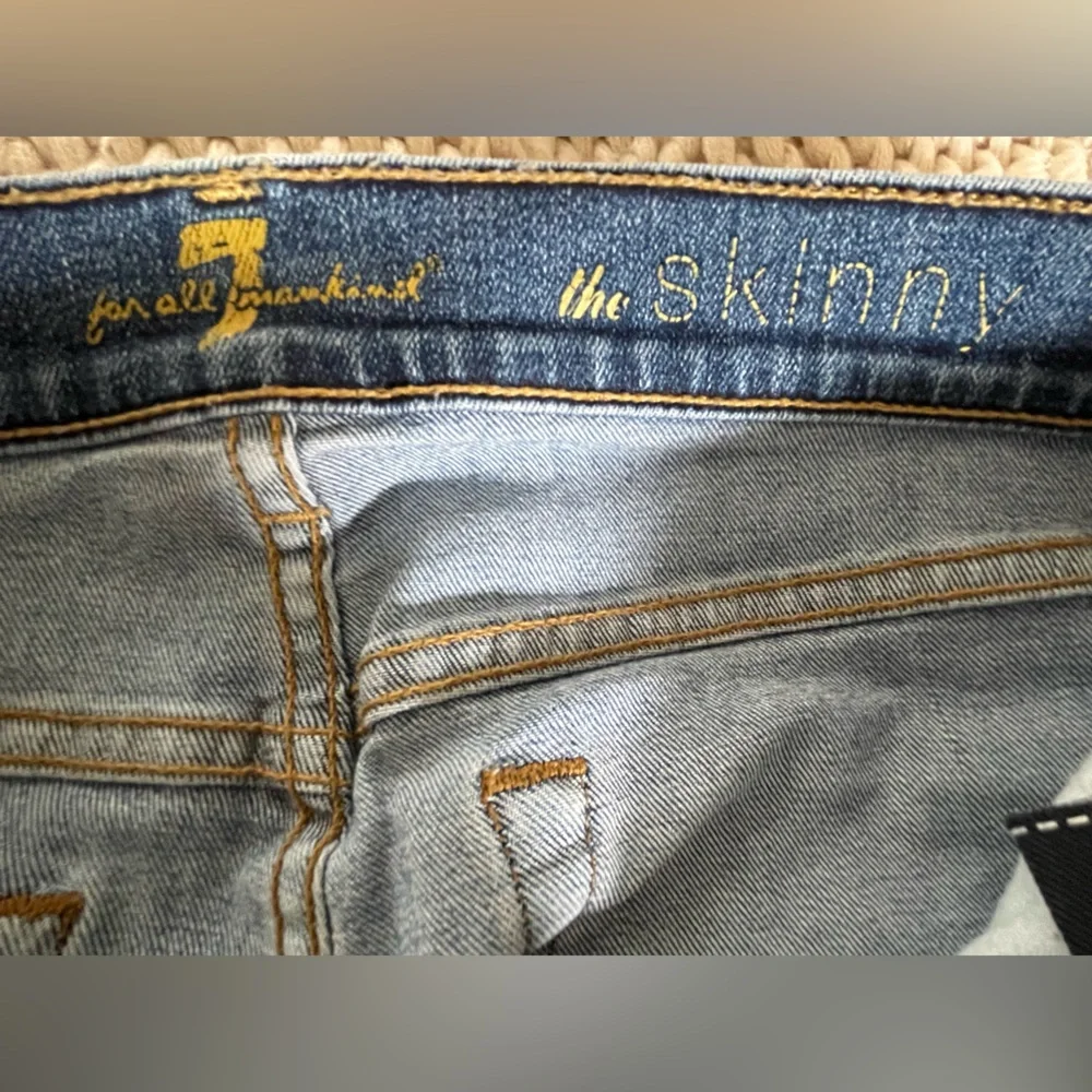 7 For All Mankind Distressed Skinny Jeans – Size 28, Medium Wash - Picture 4 of 5